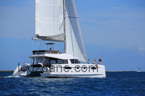 Bavaria Nautitech 46 Fly opinia i specyfikacje